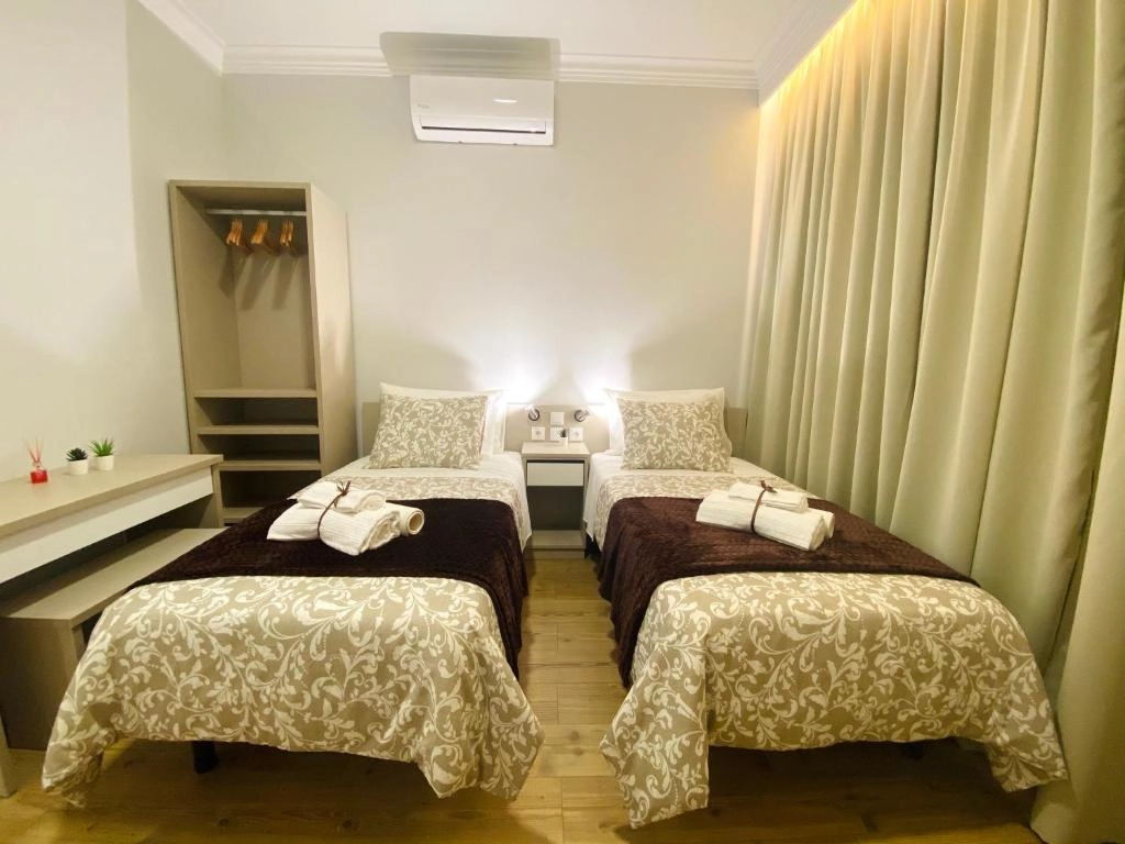 Quarto Duplo